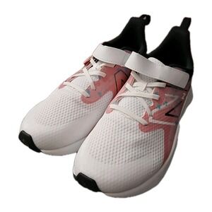 New Balance Rave Run V2 US Kids 7 XW OR Womens 8.5 W Velco/No Tie Laces NEW #846